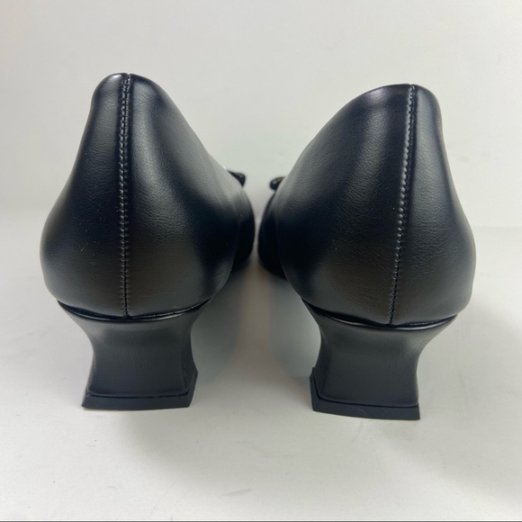 Easy Street • Rejoice Bow Pumps - Picture 10 of 14